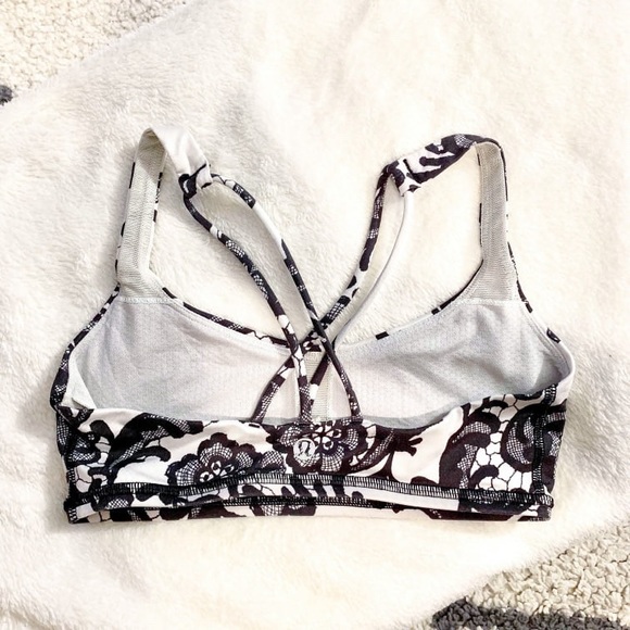 Lululemon Free to Be Bra Black and White Floral - Picture 2 of 4